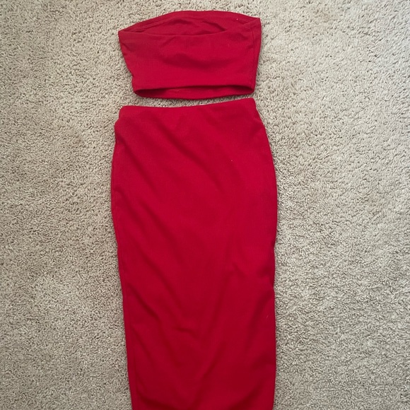 Fashion Nova Ribbed, Red Midi Skirt Set - Picture 4 of 5
